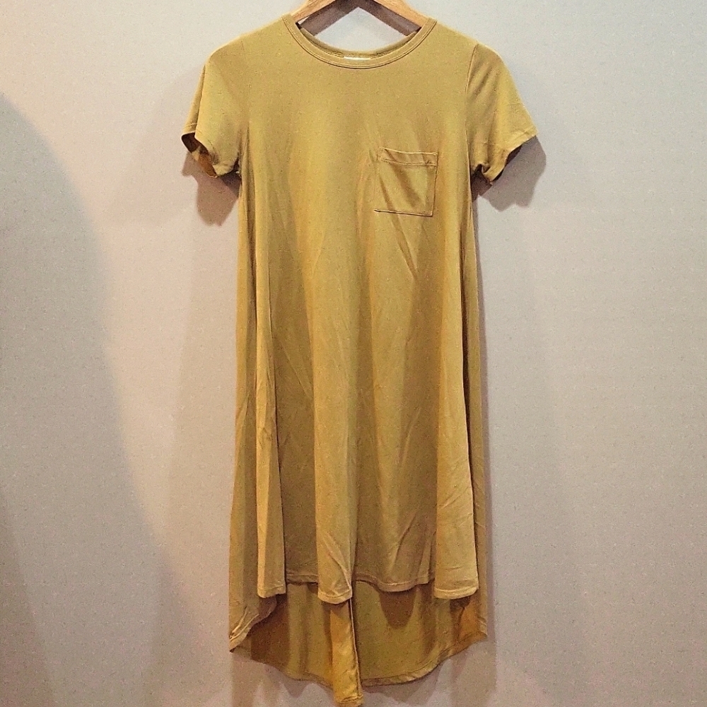 LuLaRoe Tshirt dress mustard yellow EUC Size XS oversized